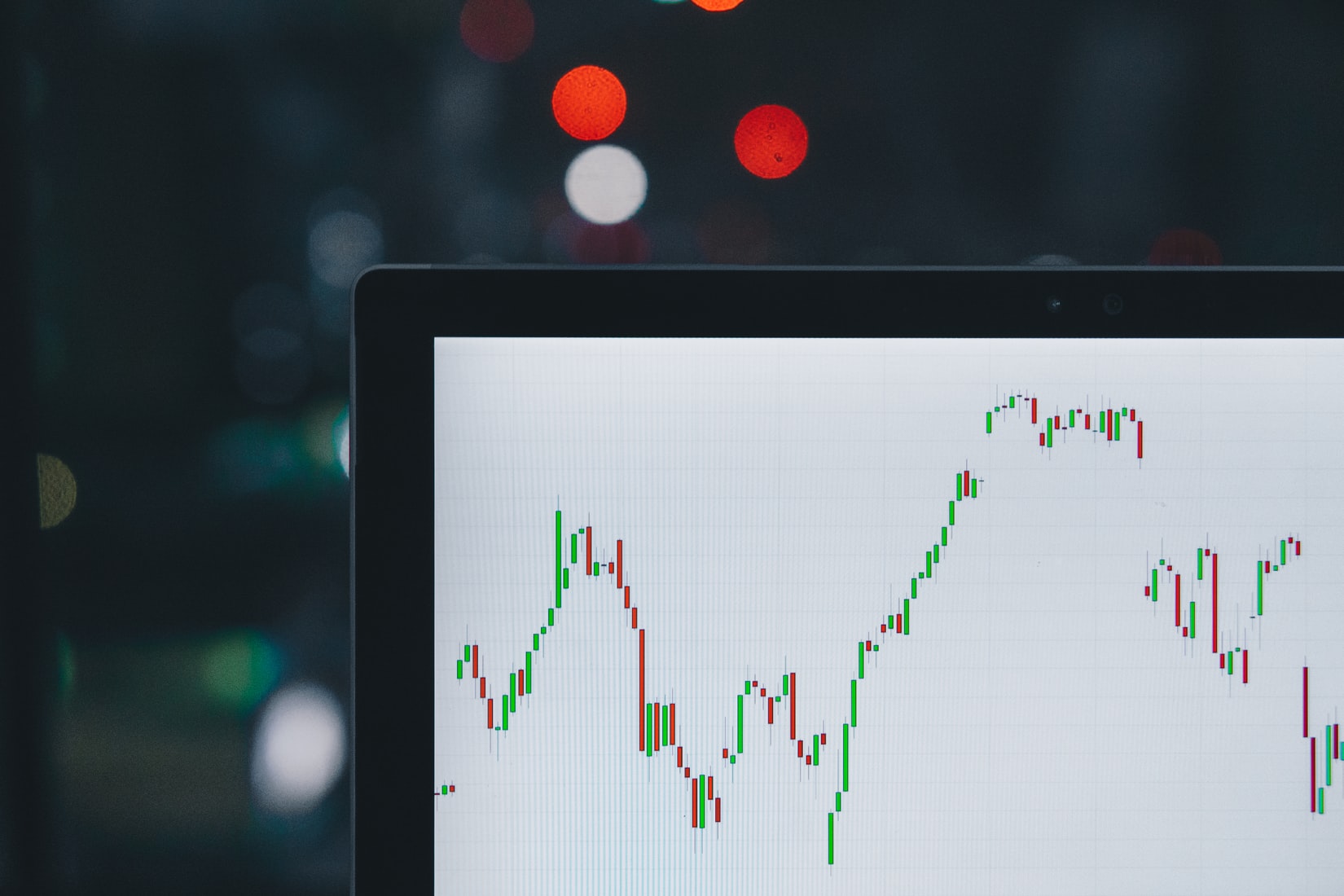 Seasonal tendencies – not so random revenue variations