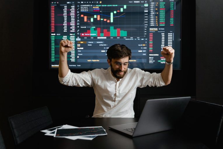 What is RTB (real-time bidding)?