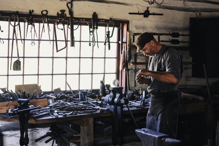 Free content creation tools for digital publishers