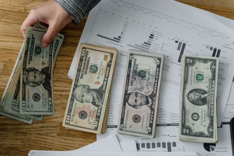 Net vs gross revenue: the mobile app metrics mistake that might cost a lot